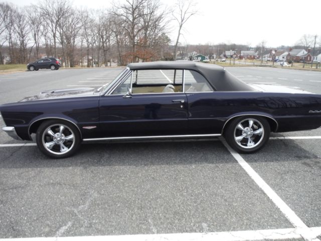 1965 Blue Pontiac GTO