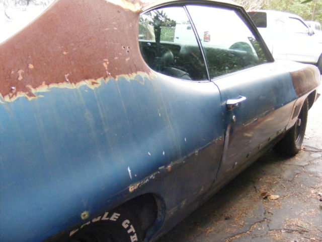 1972 Blue Pontiac Le Mans Coupe