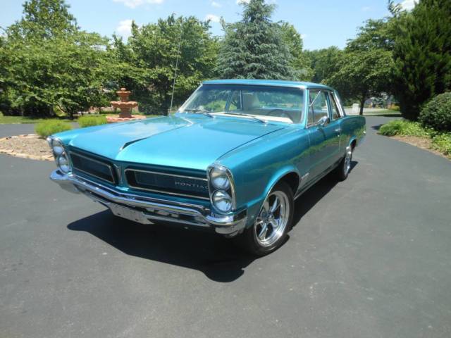 1965 Blue Pontiac GTO Coupe