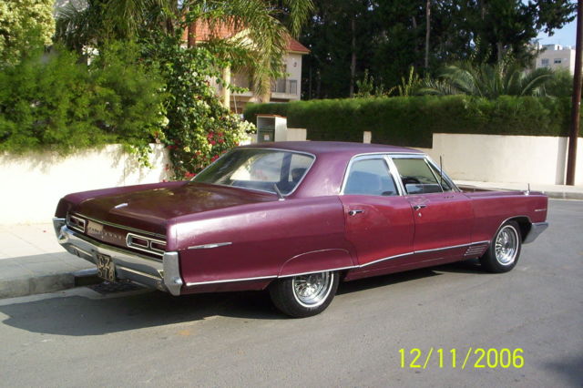 1966 Burgundy Pontiac PARISIENNE  SALOON 