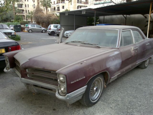 1966 Burgundy Pontiac PARISIENNE  SALOON 