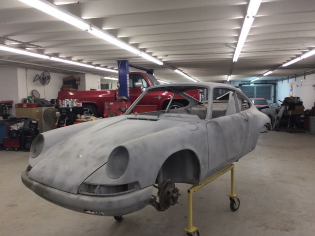 1969 Silver Porsche 911 Coupe