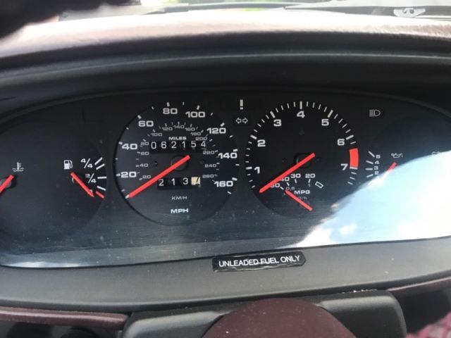 1986 White Porsche 944 Coupe