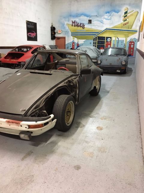 1980 Black Porsche 911 Coupe