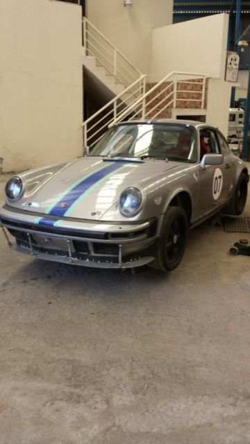 1983 Silver Porsche 911 Coupe