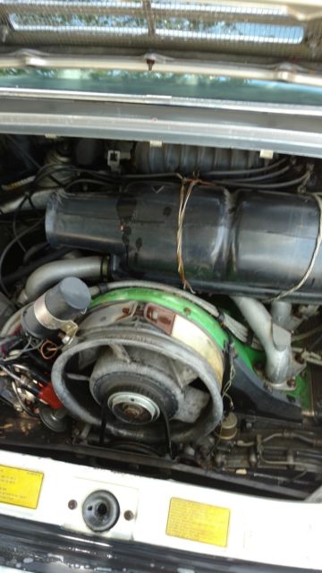 1976 Silver Porsche 911 targa