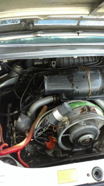 1976 Silver Porsche 911 targa