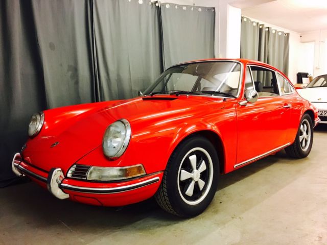 1970 Red Porsche 911 Coupe