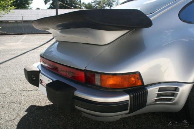 1980 Red Porsche 911