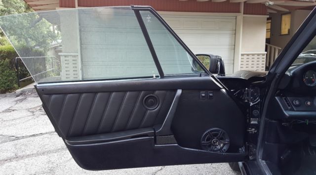 1983 Red Porsche 911