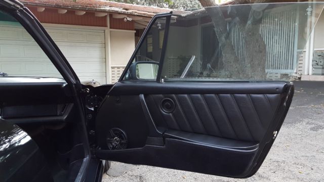 1983 Red Porsche 911