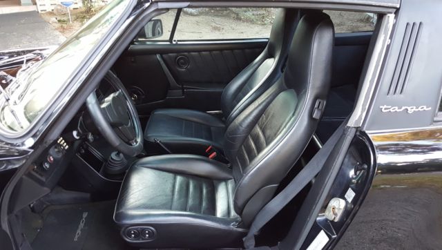 1983 Red Porsche 911