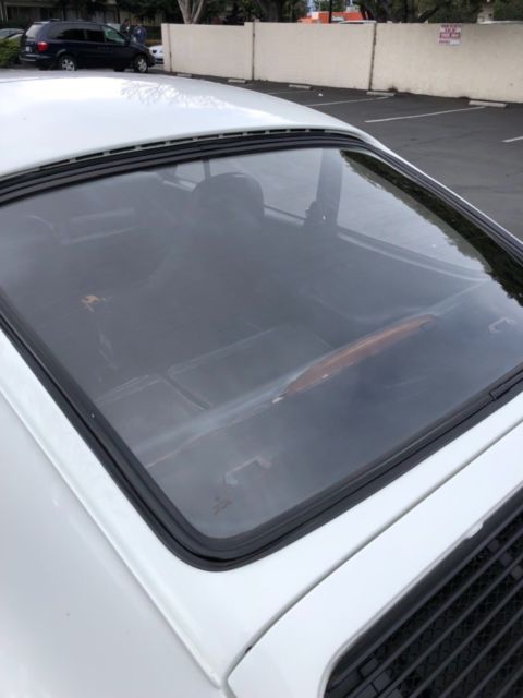 1976 White Porsche 912 Coupe