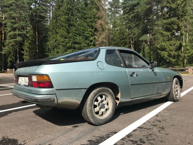 1985 Blue Porsche 924 Coupe