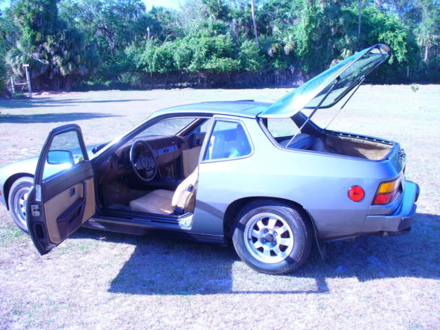 1980 Porsche 924 Coupe