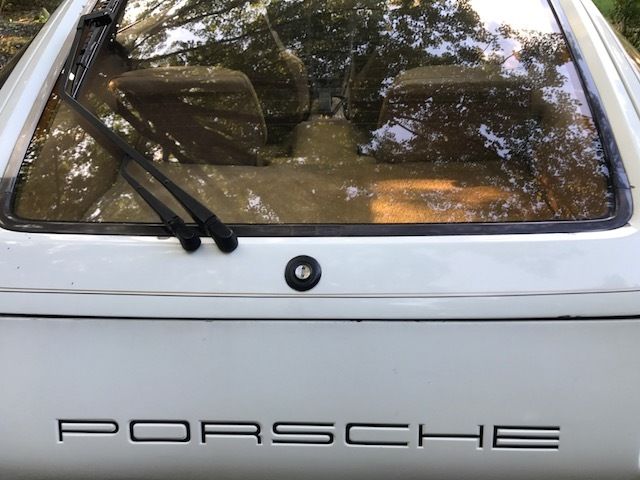 1980 White Porsche 928