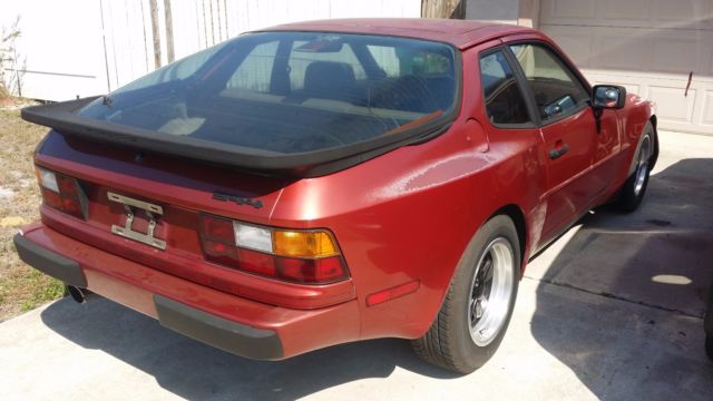 1983 Burgundy Porsche 944