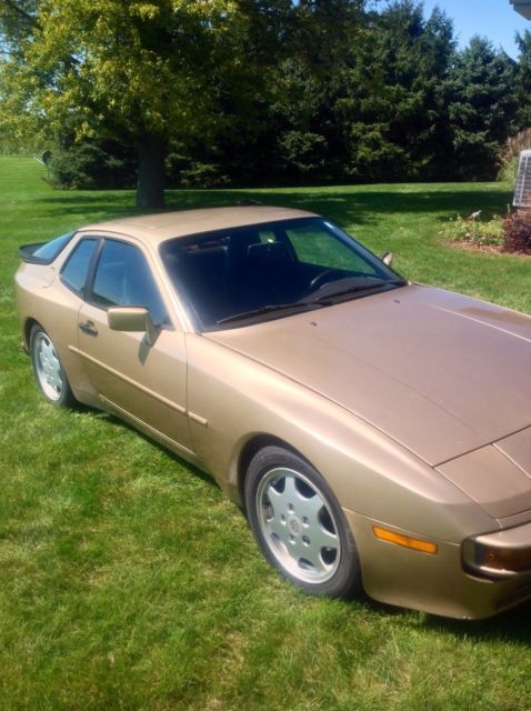 1987 Black Porsche 944 Coupe