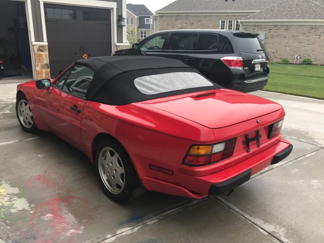 1990 White Porsche 944 Convertible