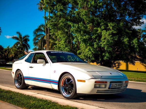 1986 White Porsche 944