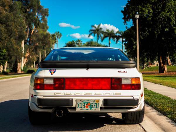 1986 White Porsche 944