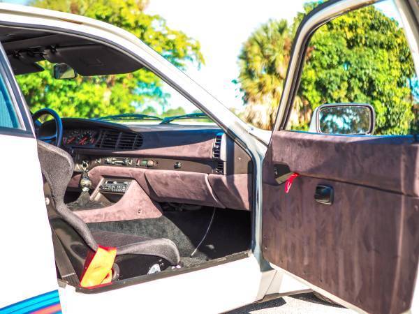 1986 White Porsche 944