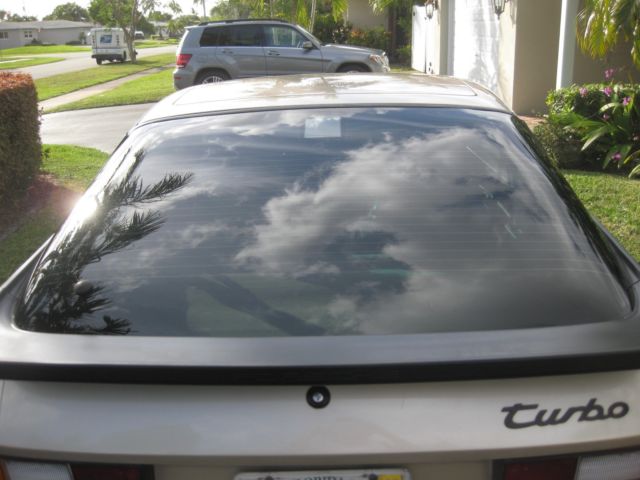 1986 Gold Porsche 944 Coupe