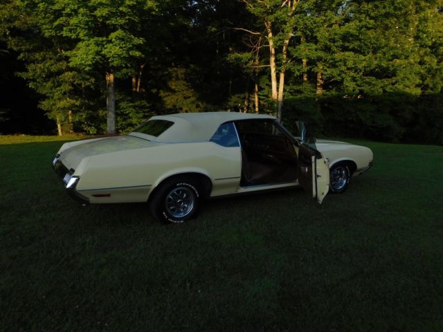 1972 Yellow Oldsmobile Cutlass Convertible