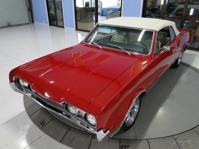 1967 Red Oldsmobile 442