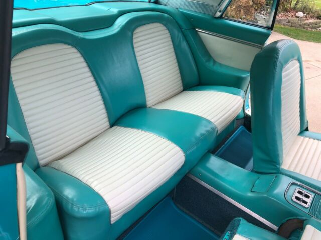1960 Teal Ford Thunderbird Coupe