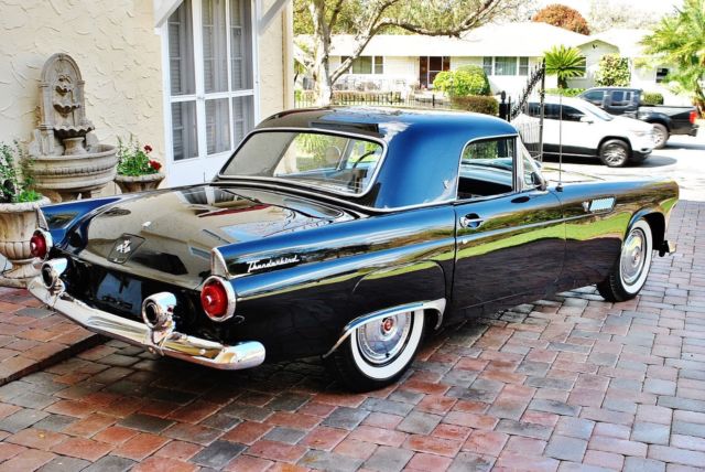 1955 Ford Thunderbird