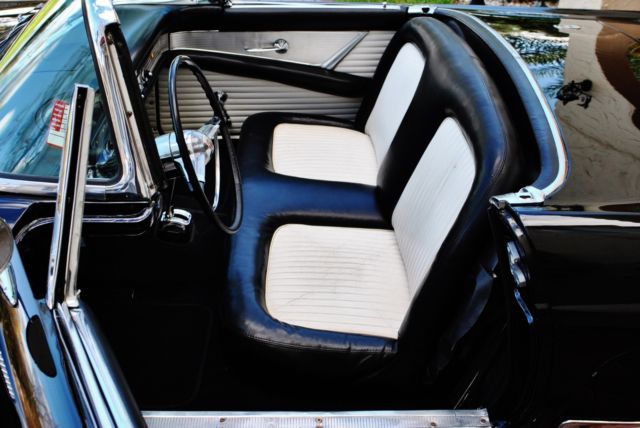 1955 Ford Thunderbird