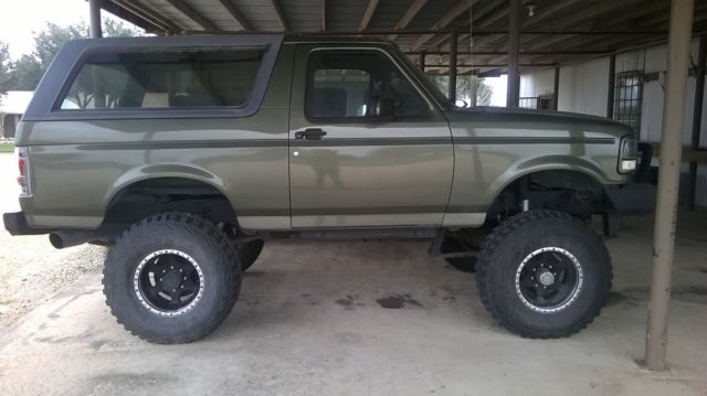 1993 Green Ford Bronco