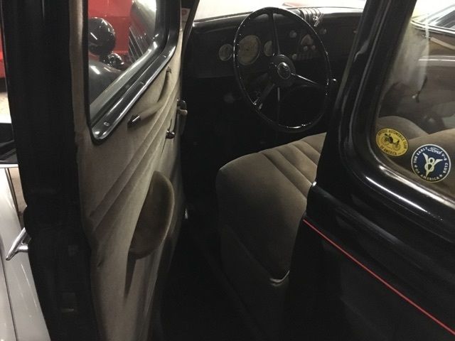 1935 Ford Coupe Model 48 Coupe