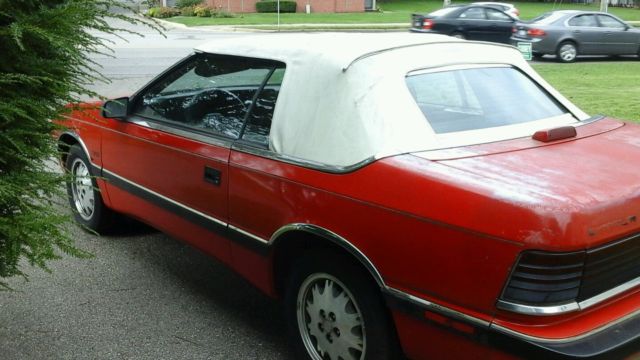 19880000 RED Chrysler LeBaron Convertible