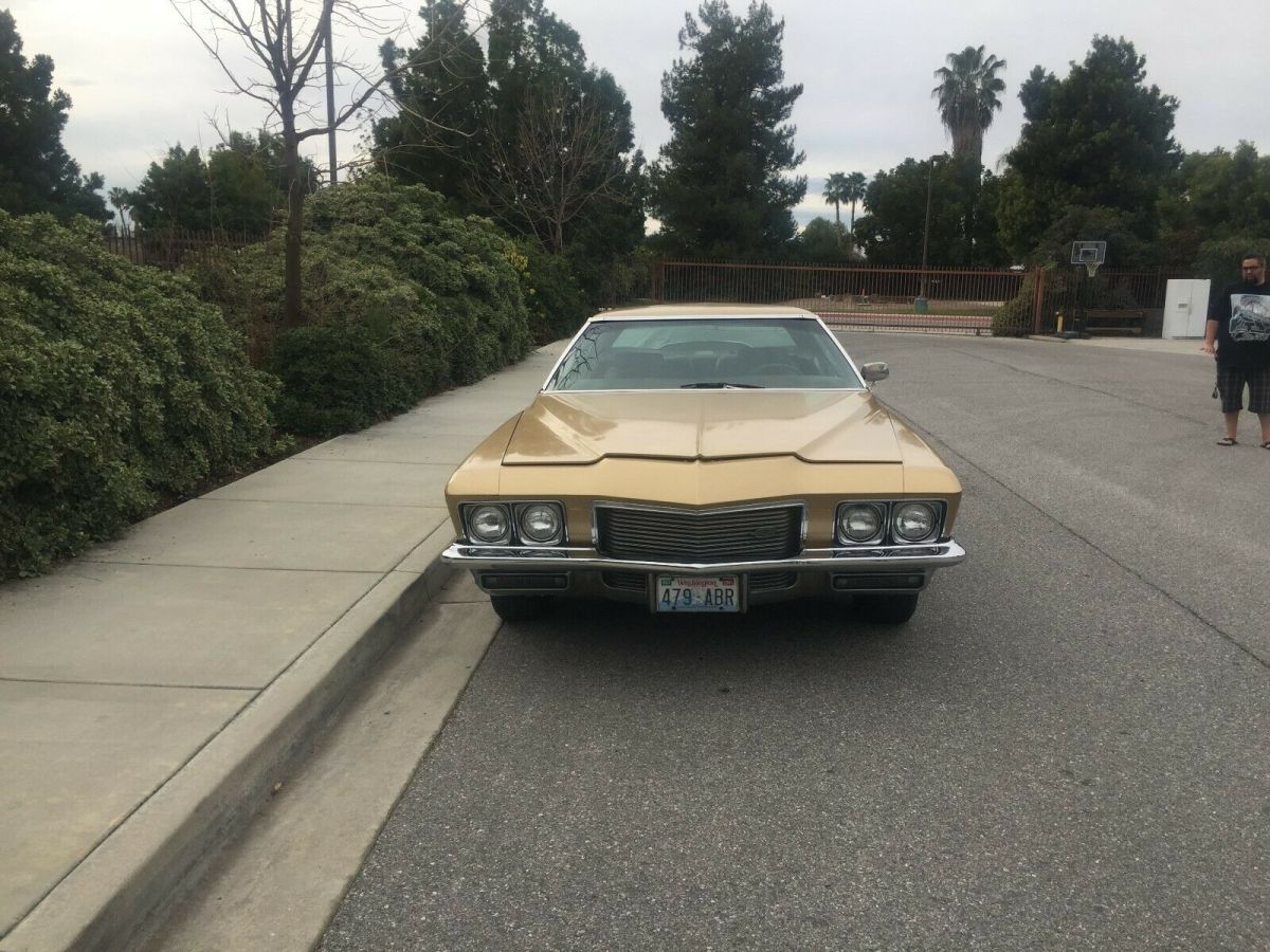 1971 Gold Buick Riviera Coupe