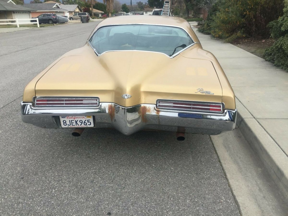 1971 Gold Buick Riviera Coupe
