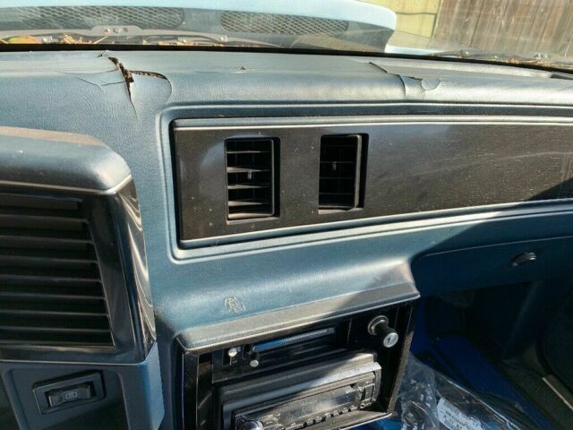 1987 Blue Chevrolet Monte Carlo Coupe