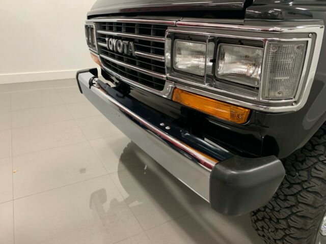 1988 Black Toyota Land Cruiser Wagon