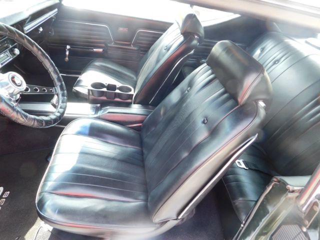 1969 GREEN AND BLACK Chevrolet Chevelle Coupe