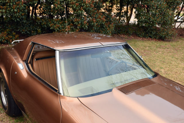 1975 Saddle Metallic Chevrolet Corvette Coupe