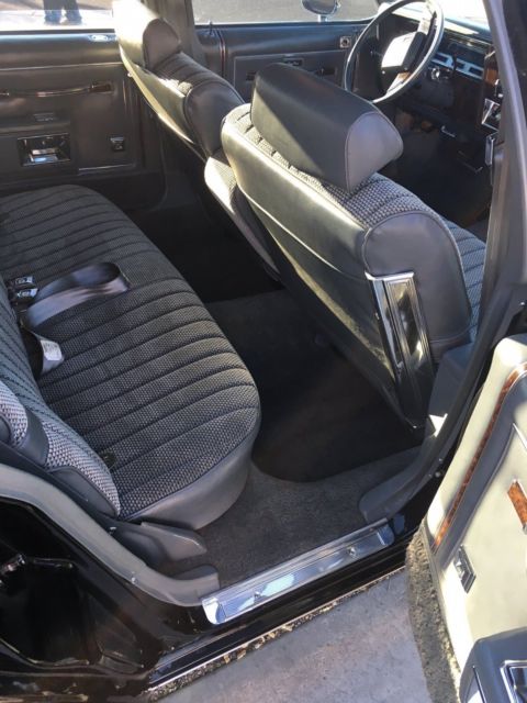 1986 Black Oldsmobile Custom Cruiser Wagon