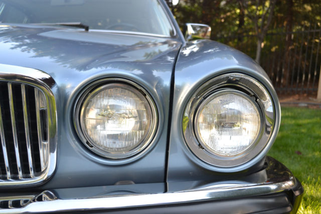 1987 Blue Jaguar XJ6 Sedan