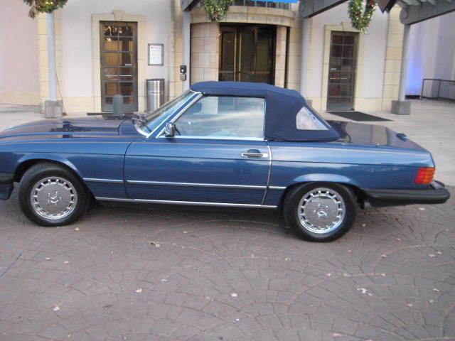 1988 Blue Mercedes-Benz SL-Class Convertible