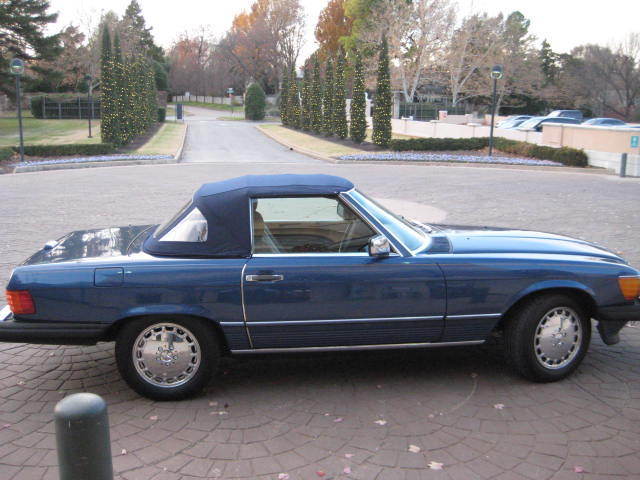 1988 Blue Mercedes-Benz SL-Class Convertible