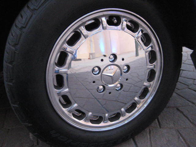 1988 Blue Mercedes-Benz SL-Class Convertible