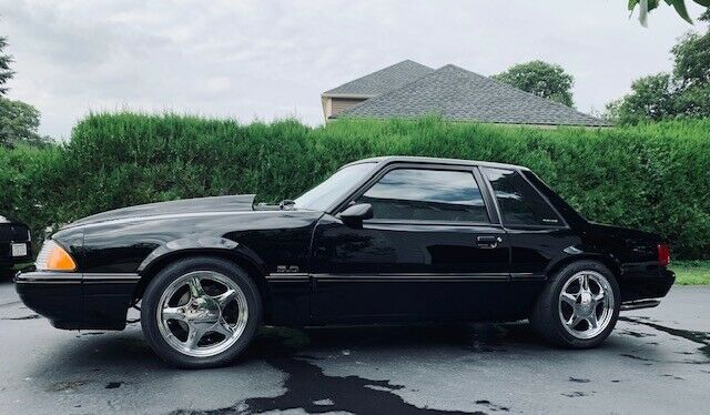 1993 Black Ford Mustang Coupe