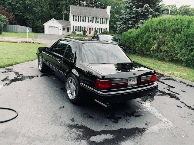 1993 Black Ford Mustang Coupe