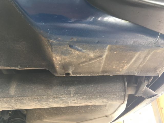 1983 Blue Mercedes-Benz 200-Series Sedan