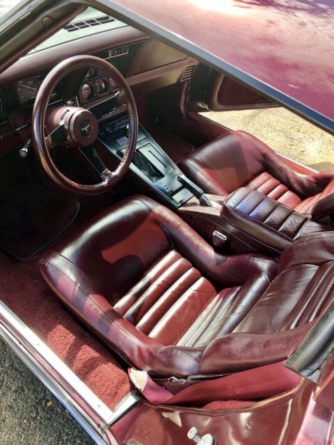 1980 Claret Chevrolet Corvette Coupe
